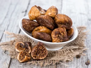 1 small dried fig carbs
