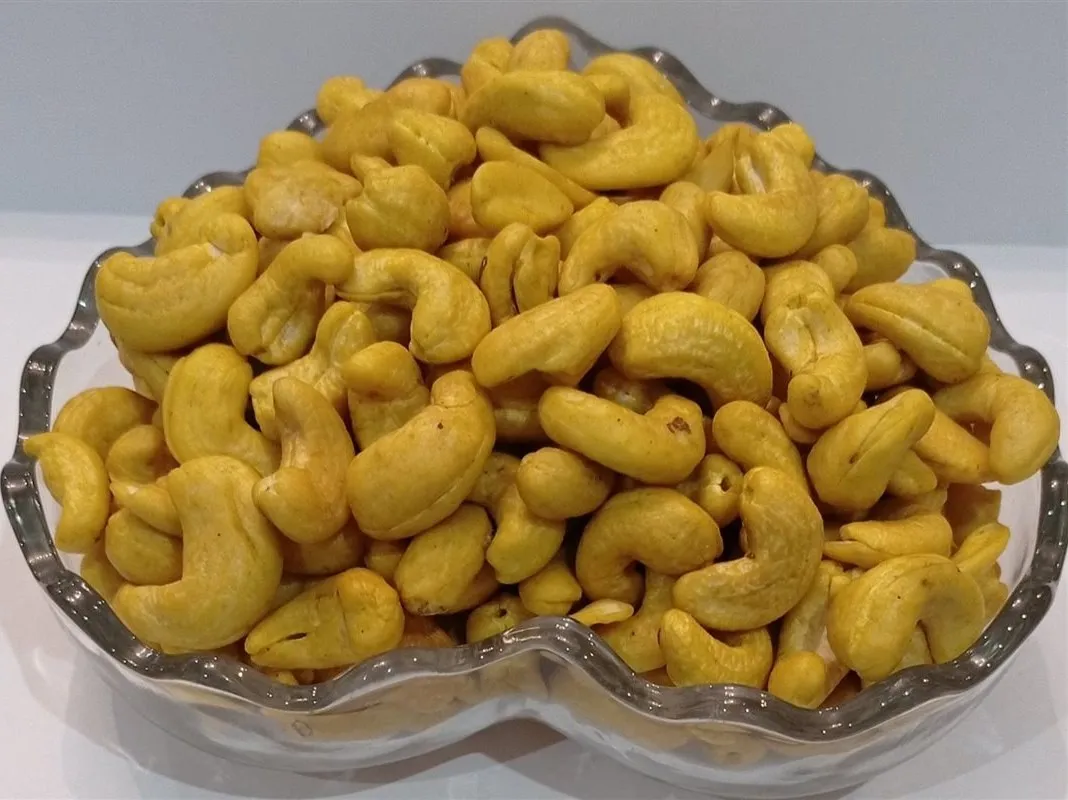 The purchase price of unshelled cashews from production to consumption in bulk