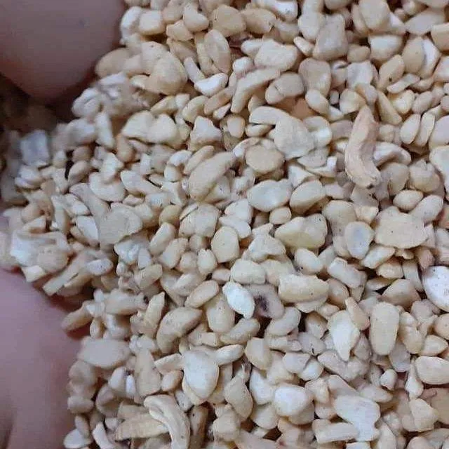 Buy the latest types of cashew price per ton 2023