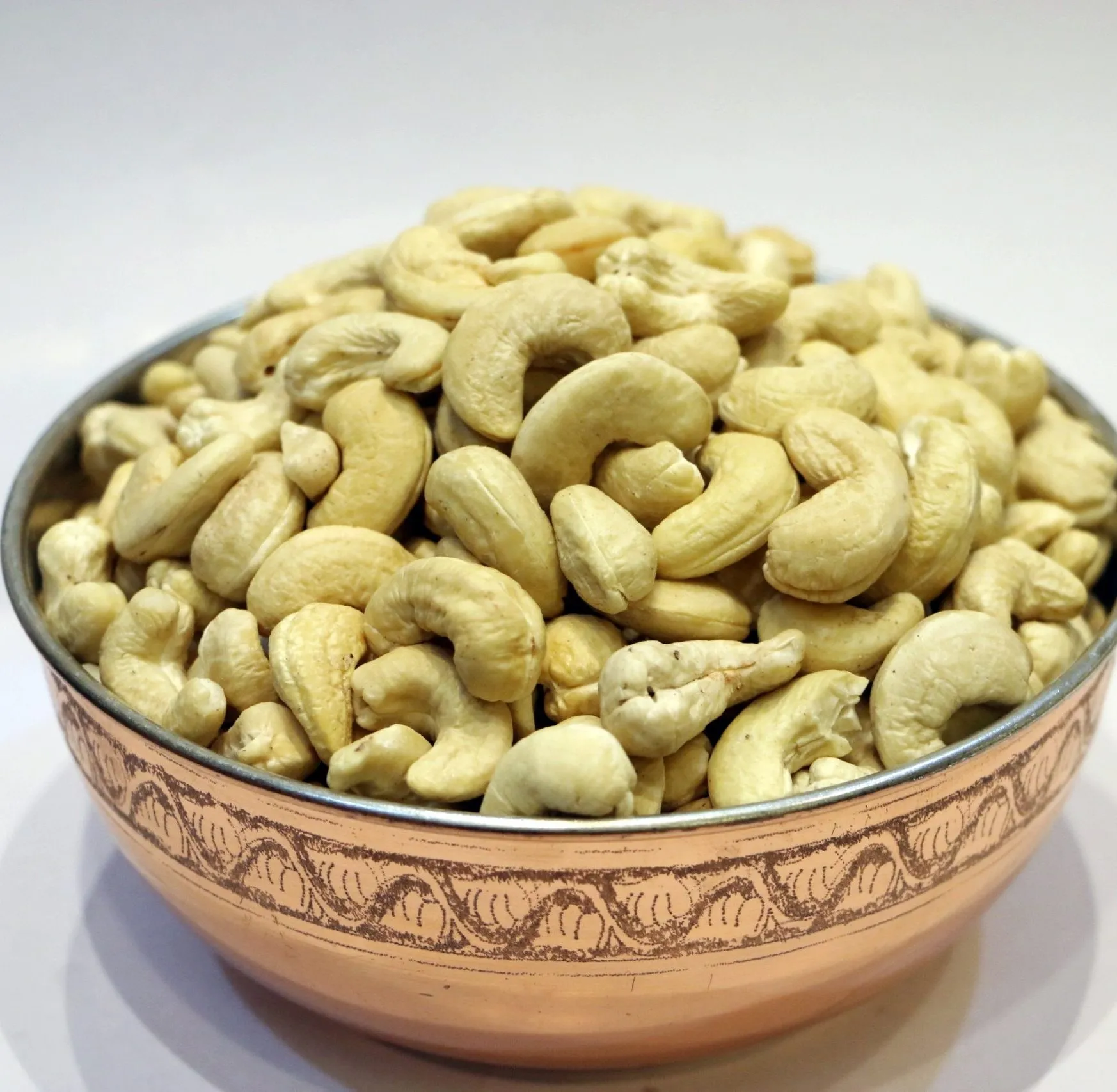 raw cashews vs roasted purchase price + quality test