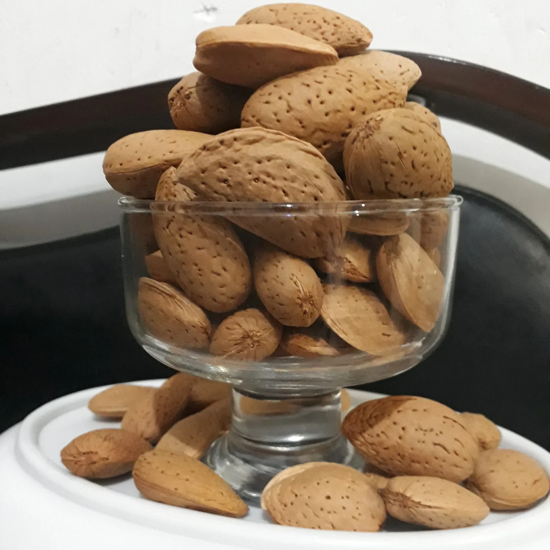 The purchase price of almond fruit edible + training
