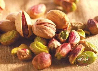 fresh pistachio fruit with complete explanations and familiarization